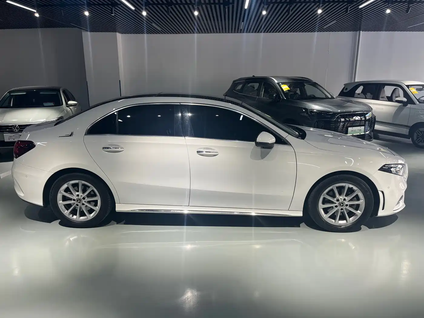 Mercedes-Benz A-Class 2020 A 200 L Sport Sedan фото 4