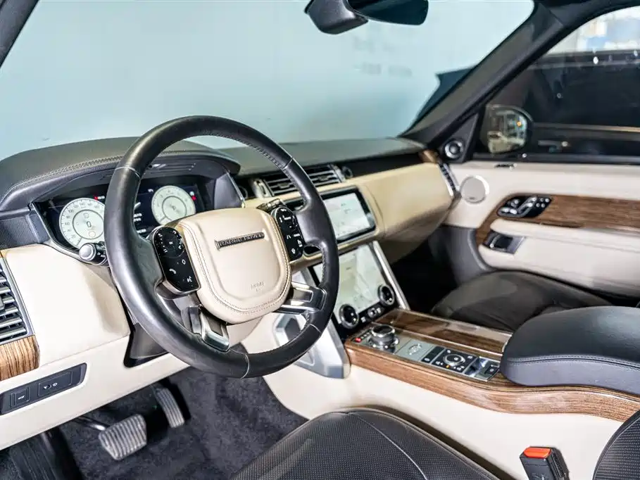 Land Rover Range Rover 2018 3.0 SC V6 Vogue Heritage Edition фото 6