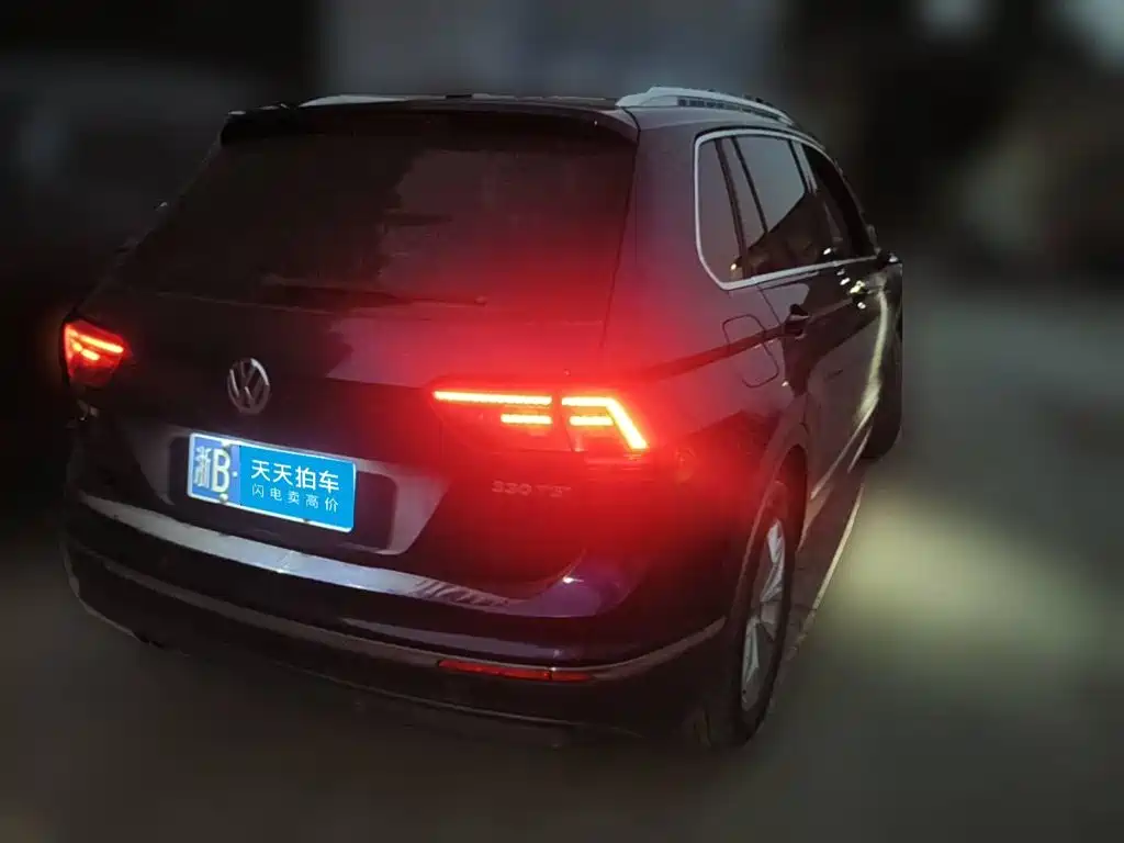 Фото 5 - Volkswagen Tiguan