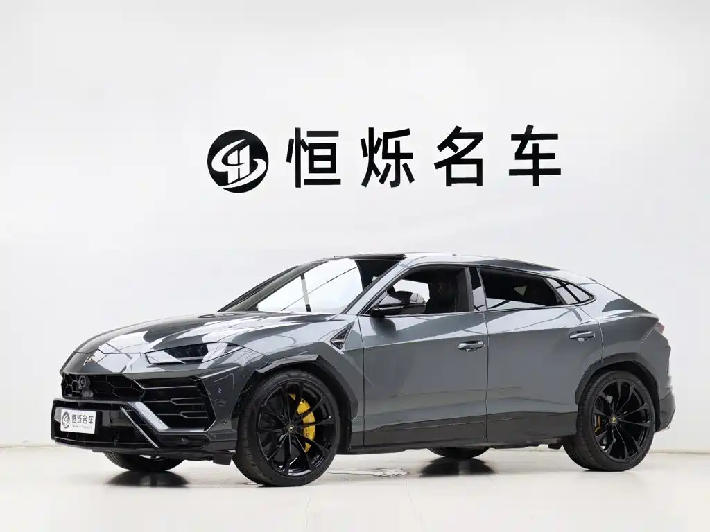 Фото 1 - Lamborghini Urus