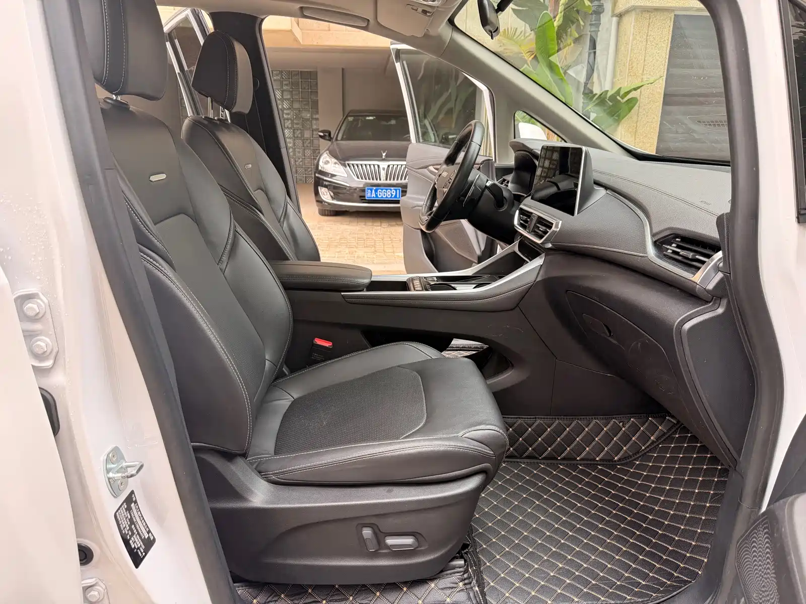 Фото 45 - Maxus Maxus G50