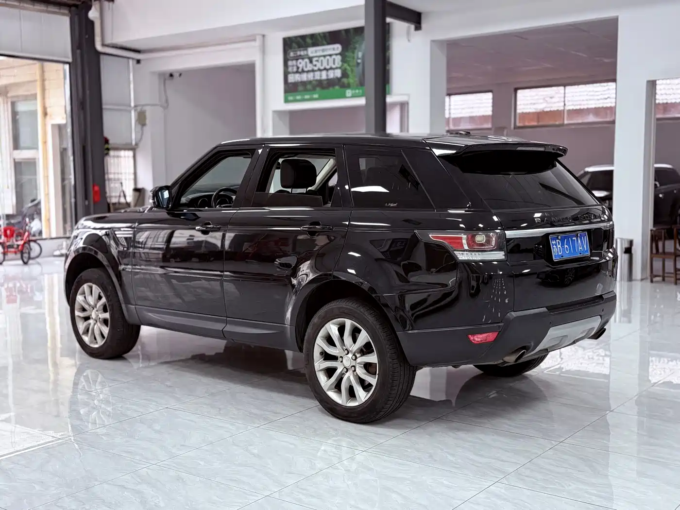 Land Rover Range Rover Sport 2014 3.0 SC V6 HSE фото 6