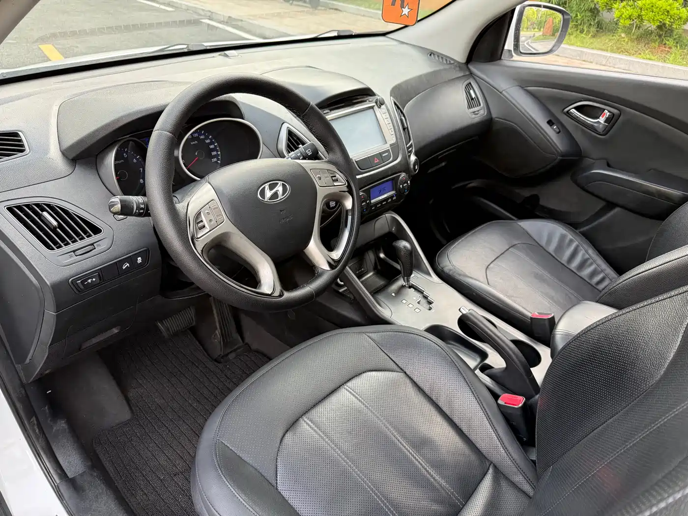 Hyundai Beijing Hyundai ix35 2013 2.0L Automatic 2WD Smart GLS China V фото 12