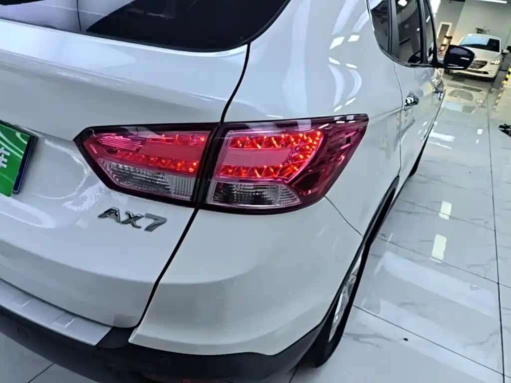 Dongfeng Aeolus Dongfeng Fengshen AX7 2015 2015 2.0L Manual Zhiyi Edition
