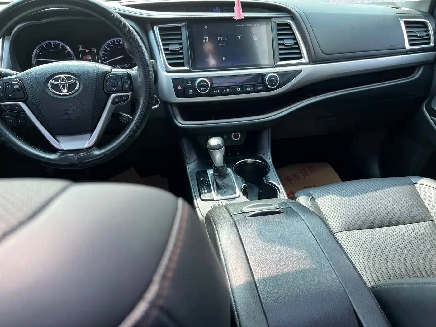 Toyota Highlander 2021 2.0T AWD Luxury 7-Seater фото 12