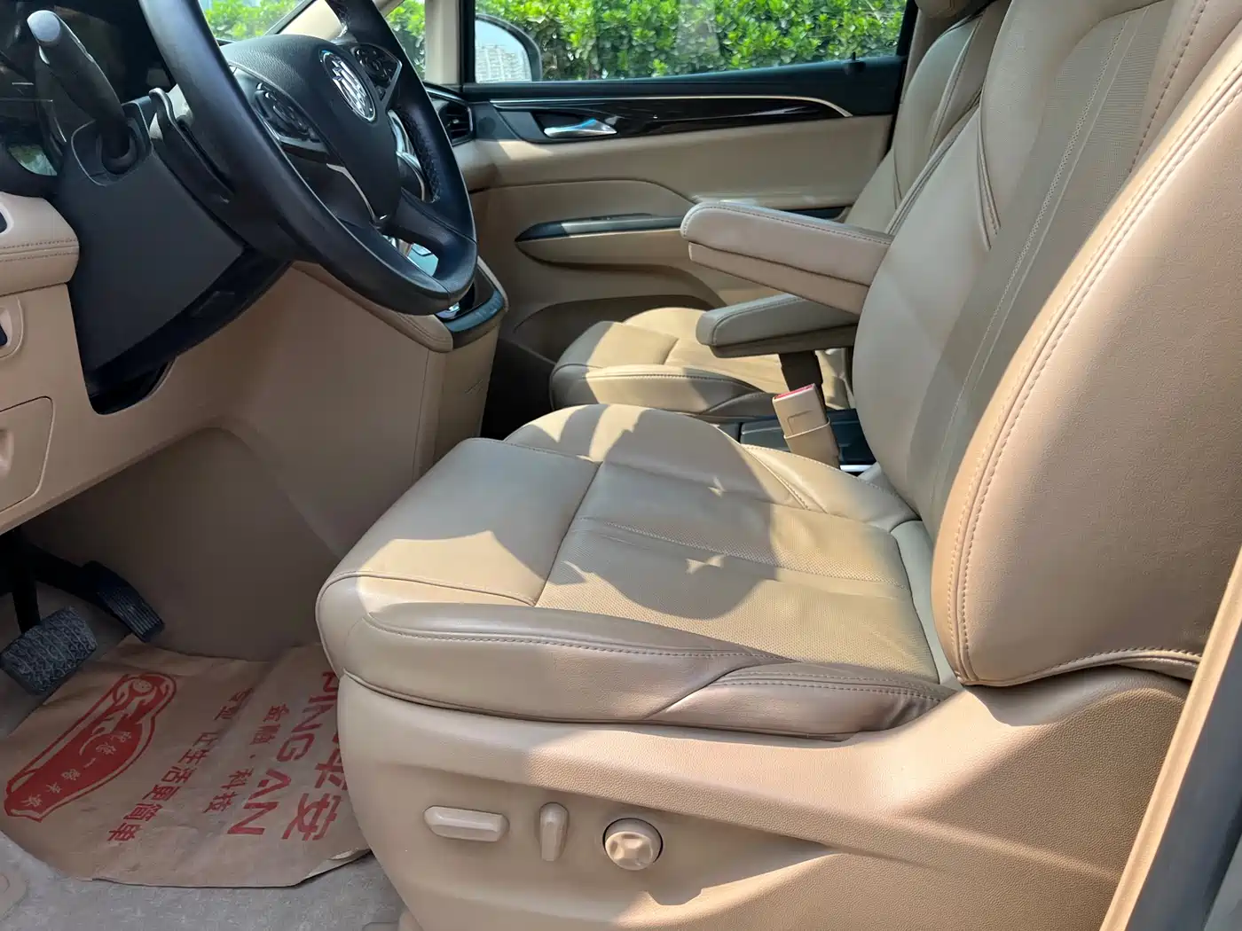 Buick GL8 2018 ES 28T Flagship Type China VI фото 15