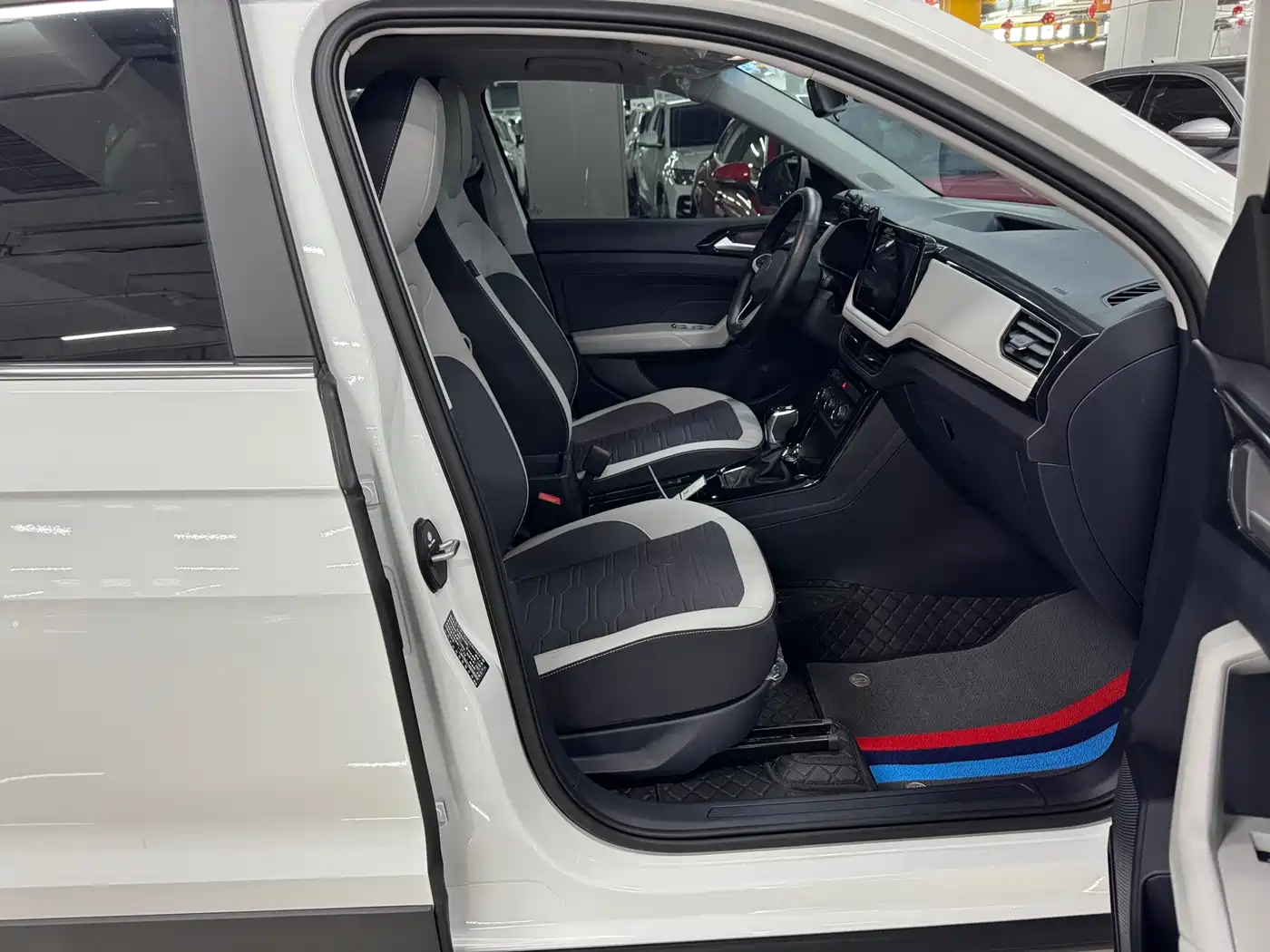 Volkswagen Tharu 2025 New Edge 1.5L Aspiration Edition фото 13