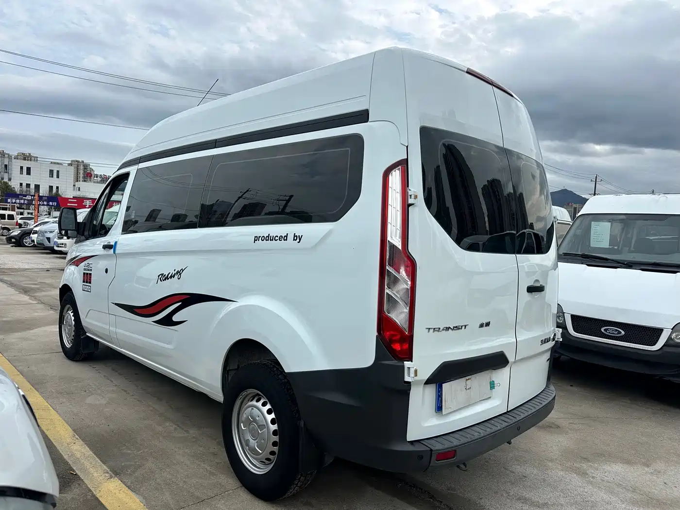 Ford Transit 2023 2023 Model 2.0T Diesel Manual Business Travel Medium Wheelbase Medium Roof 7/8/9 Seater