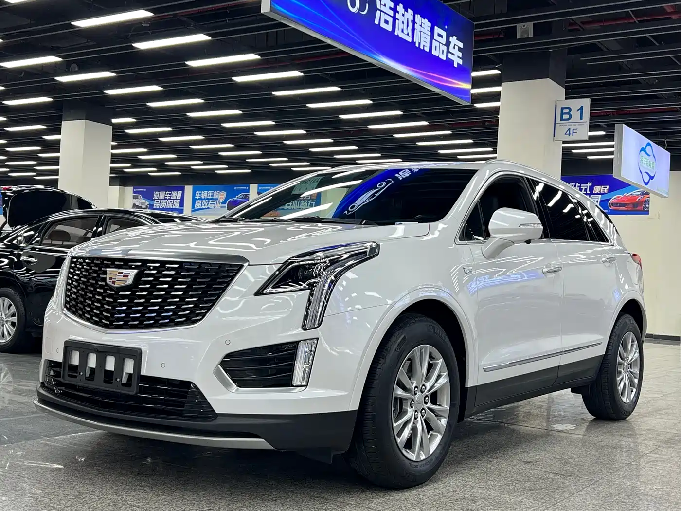 Cadillac XT5 2022 2.0T 2WD Luxury фото 29