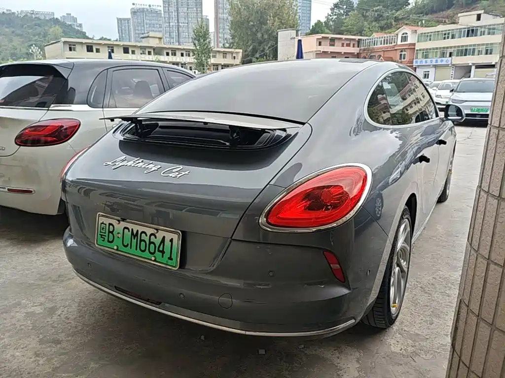 Ora Lightning Cat 2022 2022 555km Premium Edition