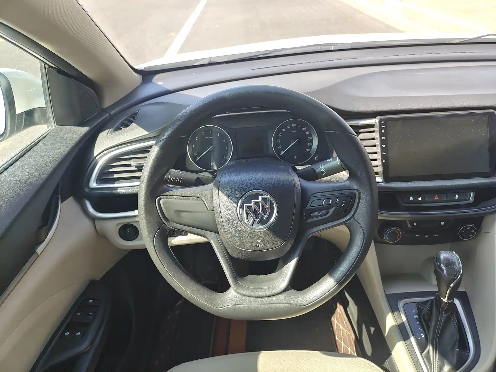 Фото 10 - Buick Excelle