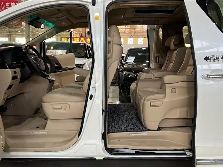 Toyota Alphard 2015 3.5L Luxury Edition фото 24