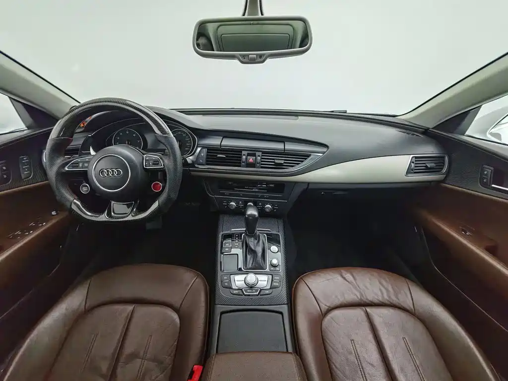 Фото 5 - Audi A7