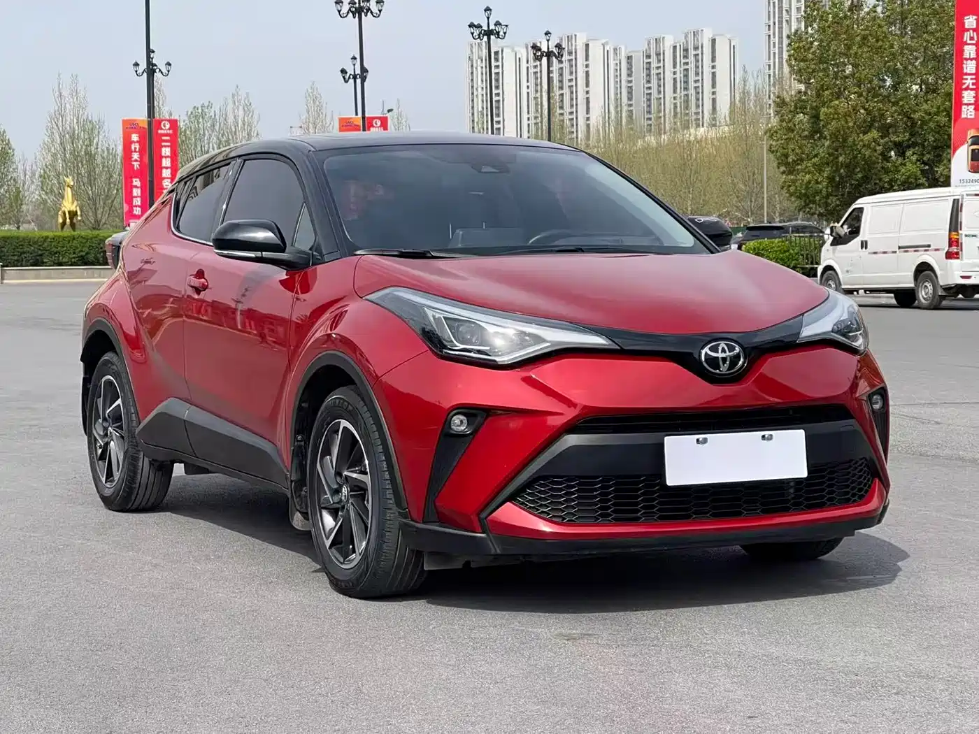 Toyota C-HR 2021 2.0L Luxury Edition фото 3