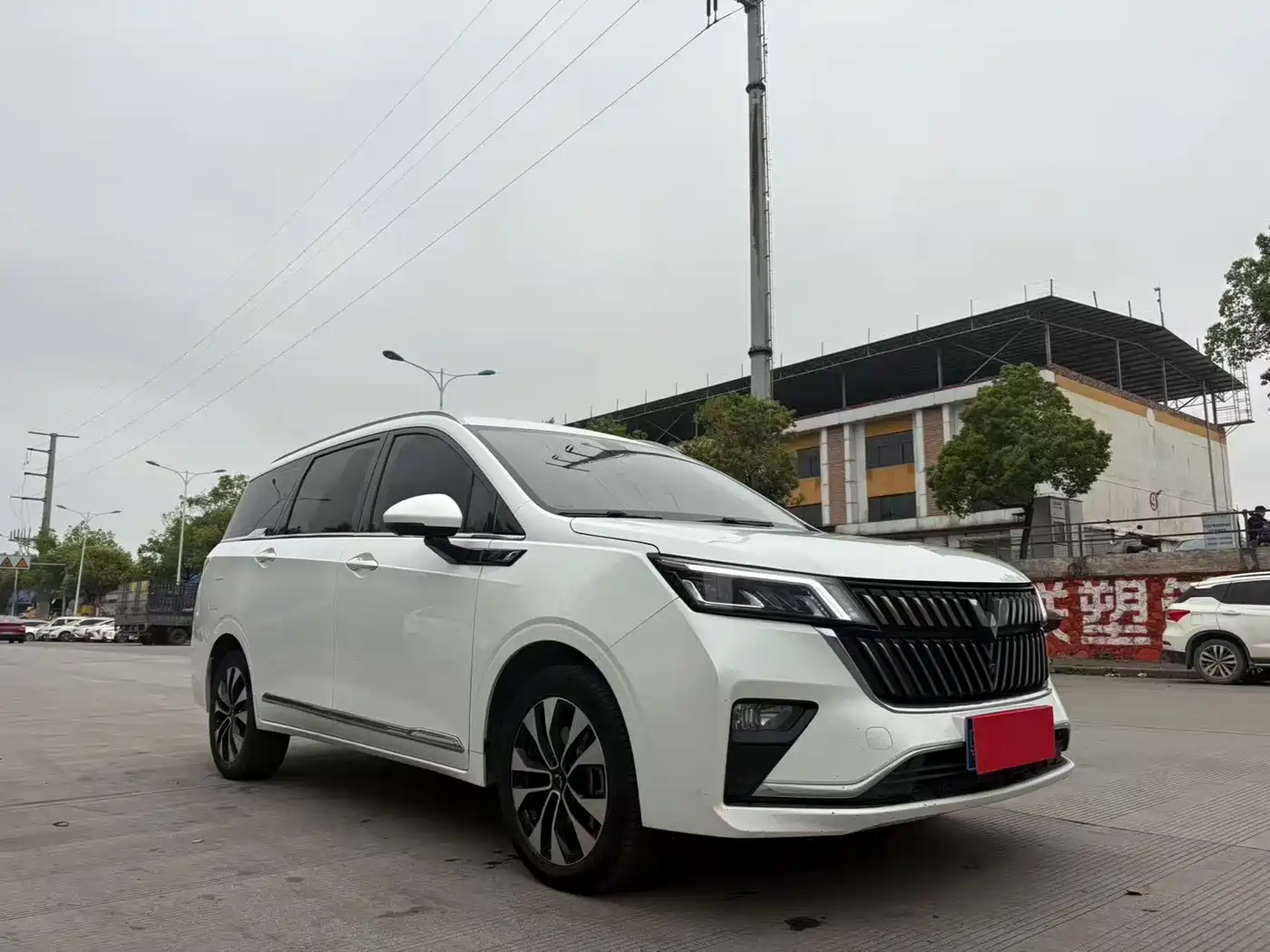 Wuling Motors Wuling Jiachen 2023 Model 2.0L DHT Flagship