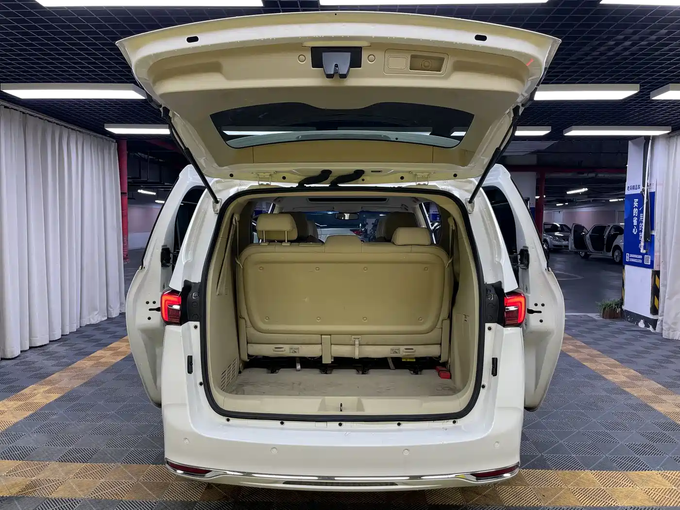 Buick GL8 2023 Land Business Class 652T Luxury фото 32