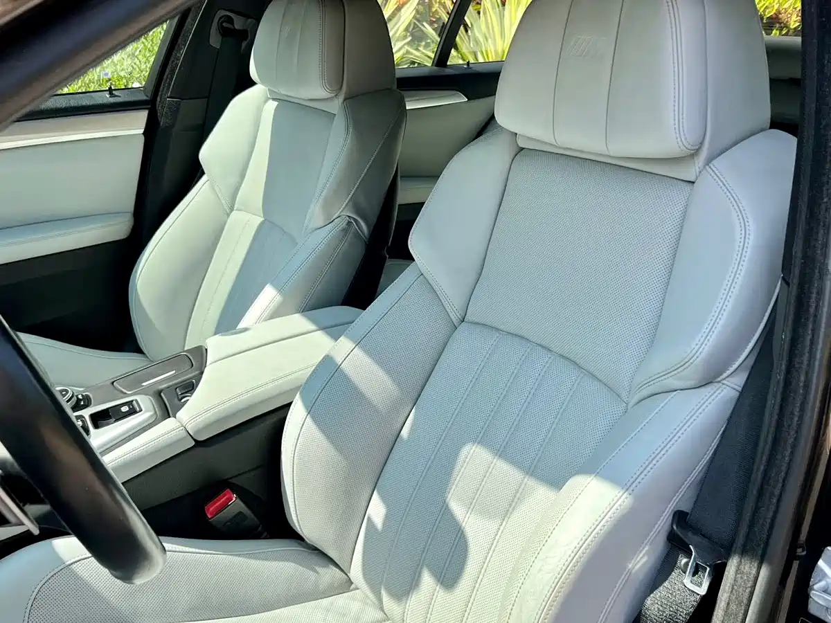 BMW M5 2012 M5 фото 9