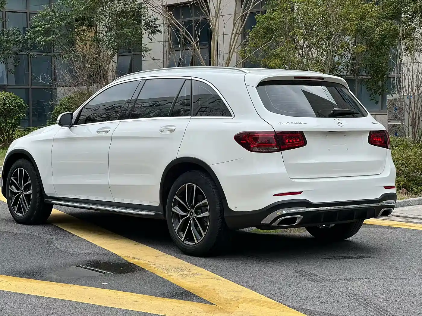 Mercedes-Benz GLC 2020 GLC 300 L 4MATIC Dynamic фото 3