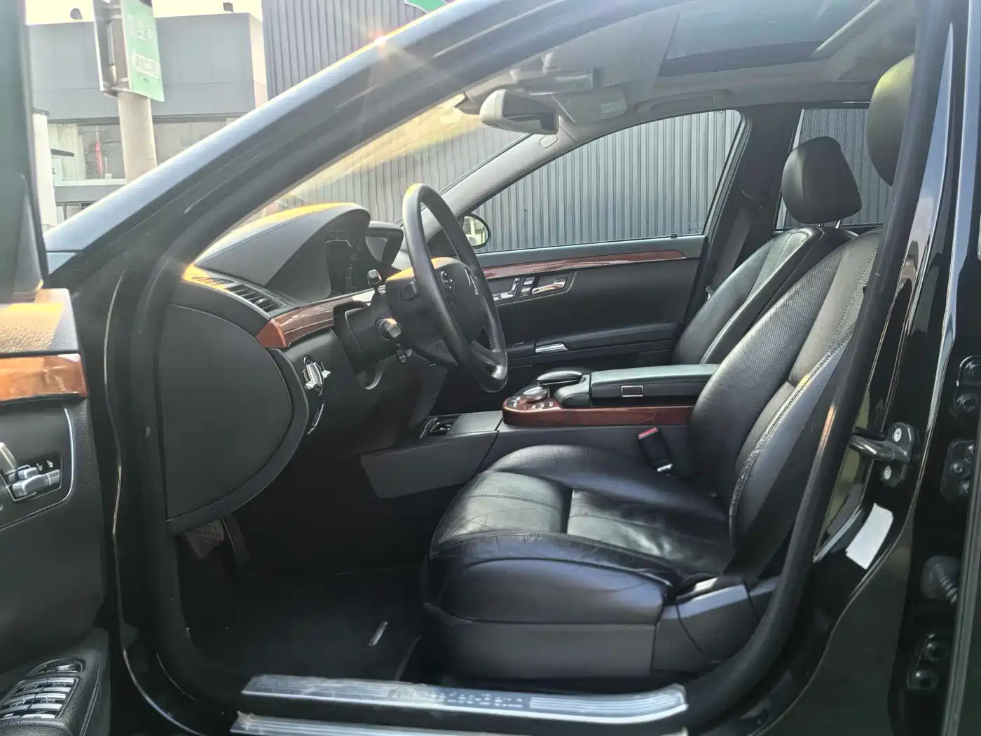 Mercedes-Benz S-Class фото 6