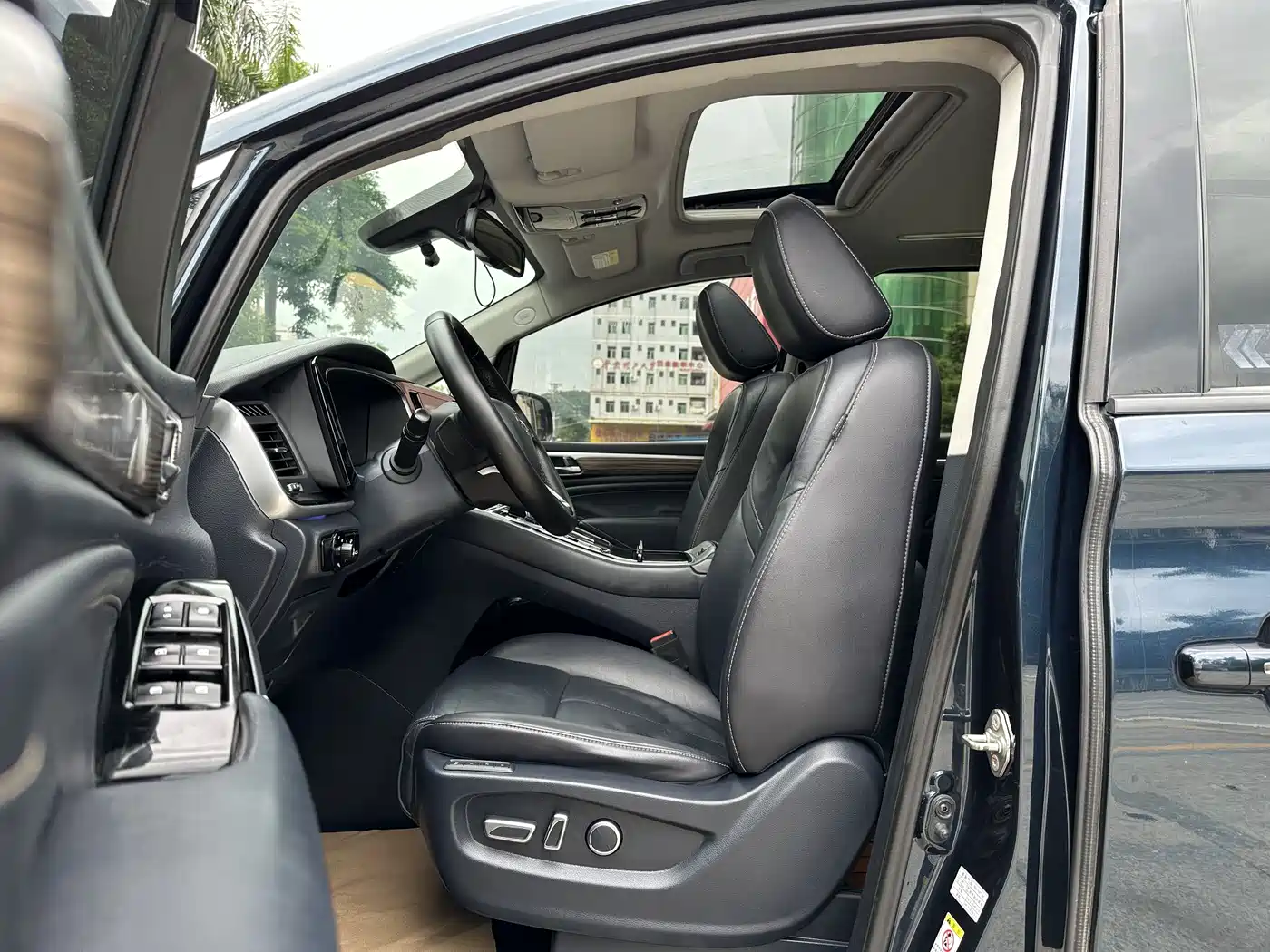 GAC Trumpchi Trumpchi M8 2021 Leading Show Series 390T Ultimate Edition фото 19