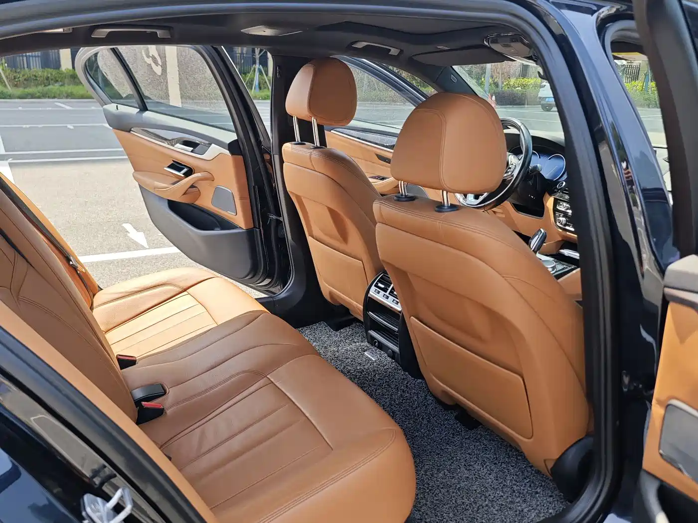 BMW 5 Series 2018 530Li Leading M Sport Package фото 9