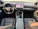 Photo 13 - Toyota Avalon