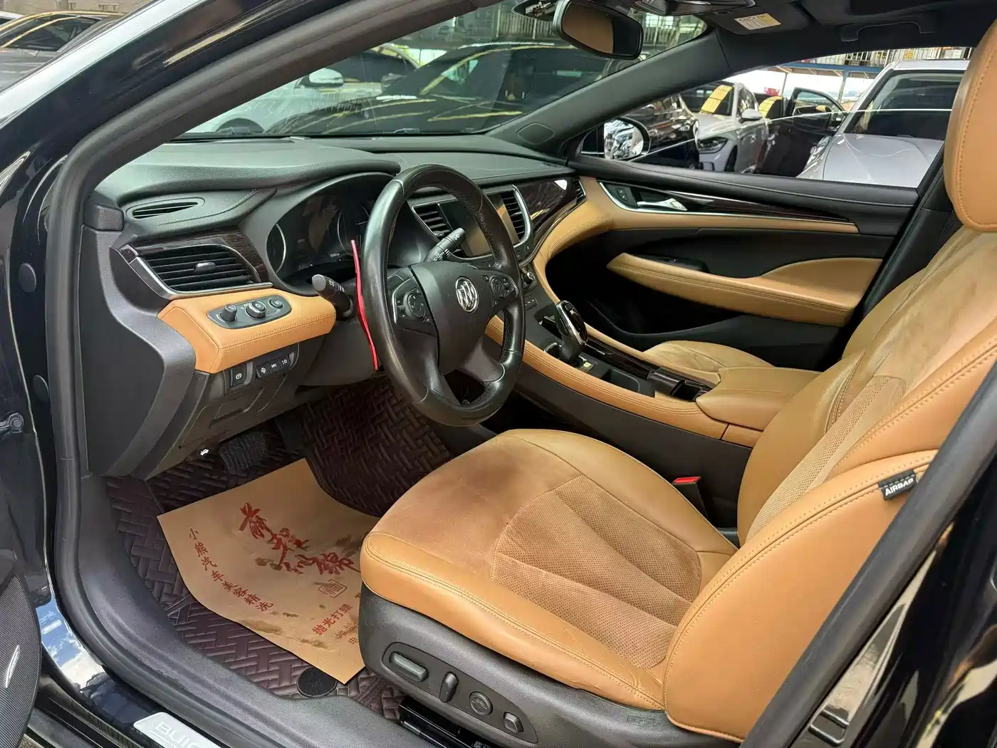 Фото 4 - Buick LaCrosse