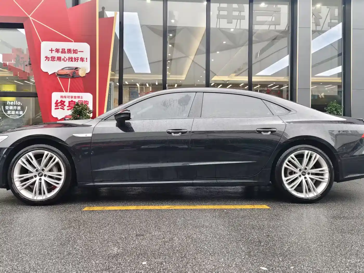 Audi A7L 2024 45 TFSI quattro Premium Luxury фото 4