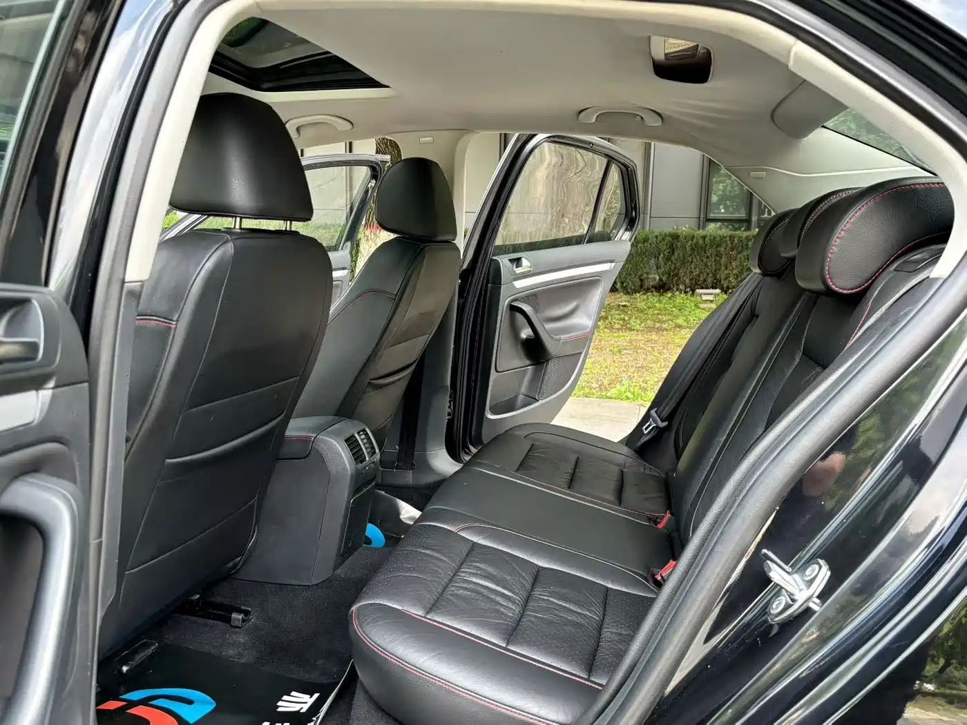 Volkswagen Sagitar 2011 2011 1.8TSI Manual Champion Edition