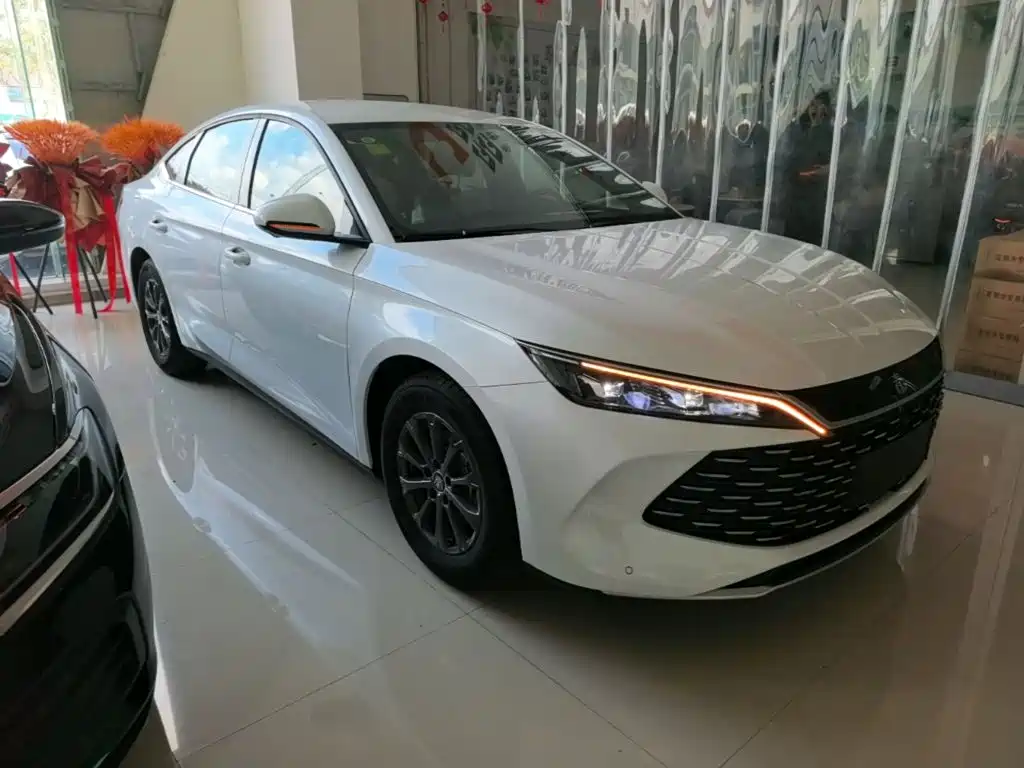 BYD Qin L 2026 2026 DM-i 128KM Progressive