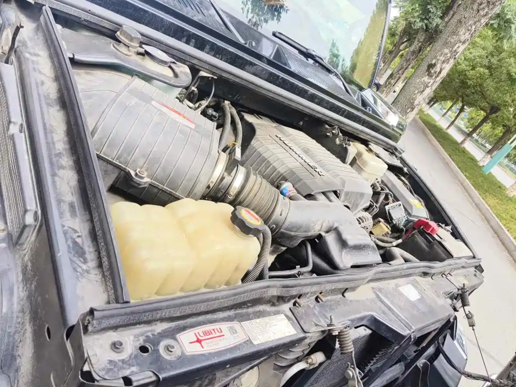 Hummer H2 2014 2008 Model 6.2 AT