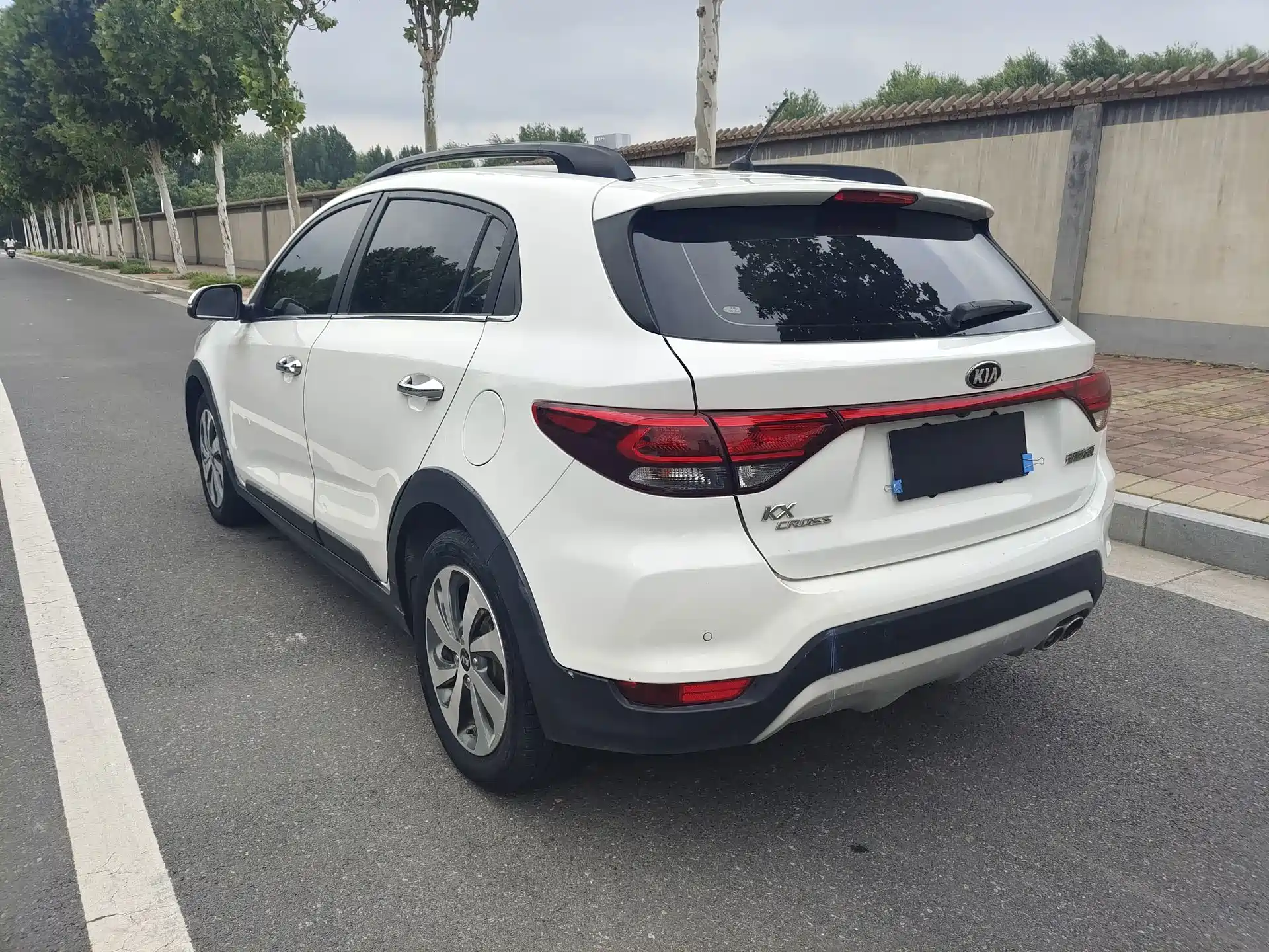Photo 17 - Kia KX CROSS