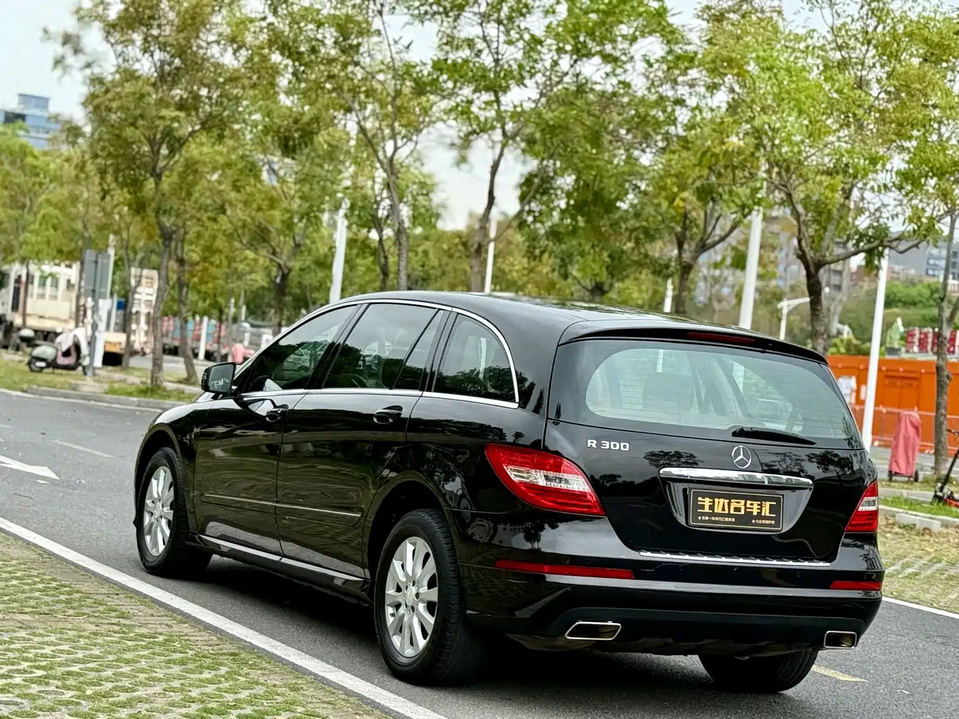 Mercedes-Benz R-Class 2011 R 300 L Business Class фото 8