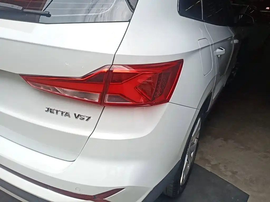 Фото 8 - Jetta VS7