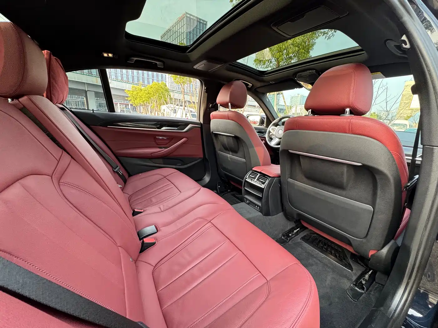 BMW 5 Series 2020 530Li Leading M Sport Package фото 26