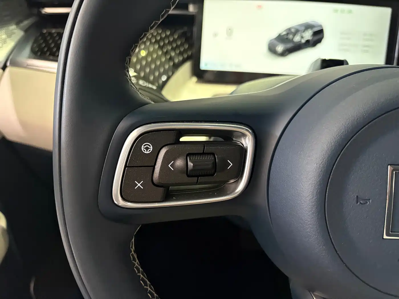 ZEEKR 009 2025 2024 6-seat Executive AWD 108kWh