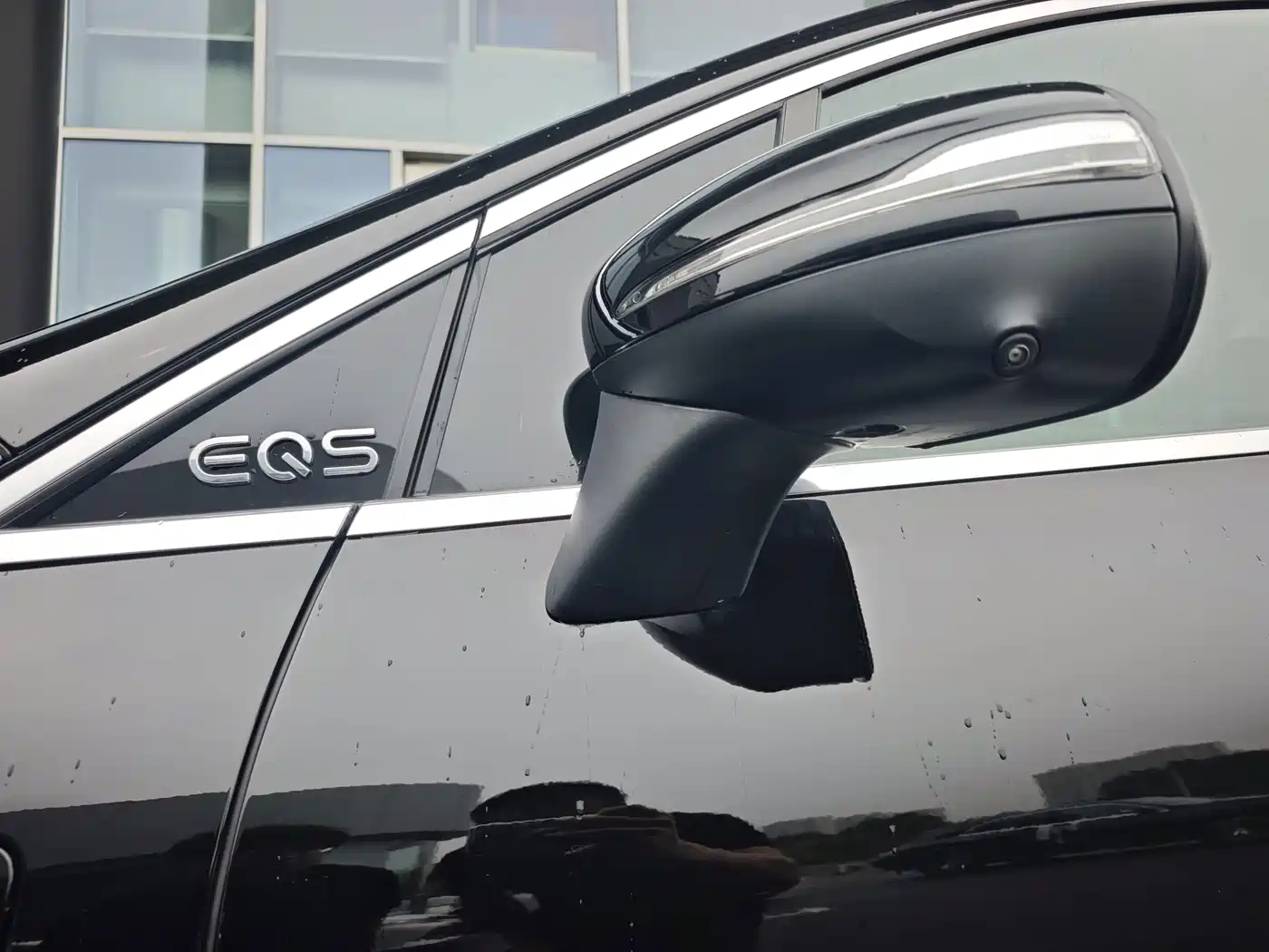 Mercedes-Benz EQS SUV 2026 2025 Model 500 4MATIC