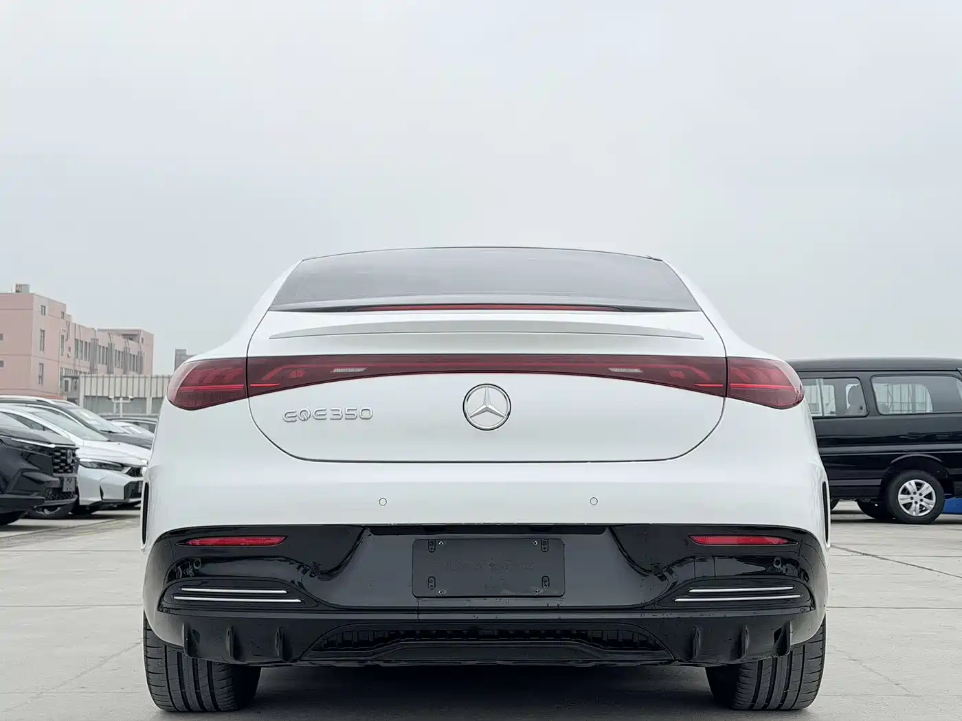 Mercedes-Benz EQE 2022 350 Luxury Edition фото 10