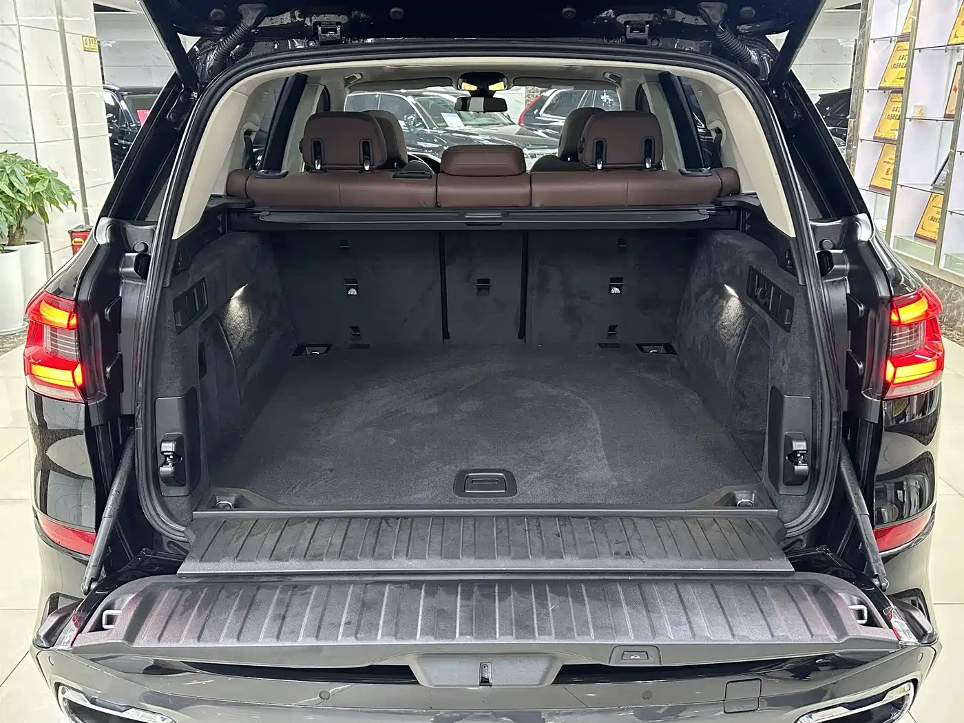 BMW X5 (Import) 2019 xDrive40i M Sport Package фото 8