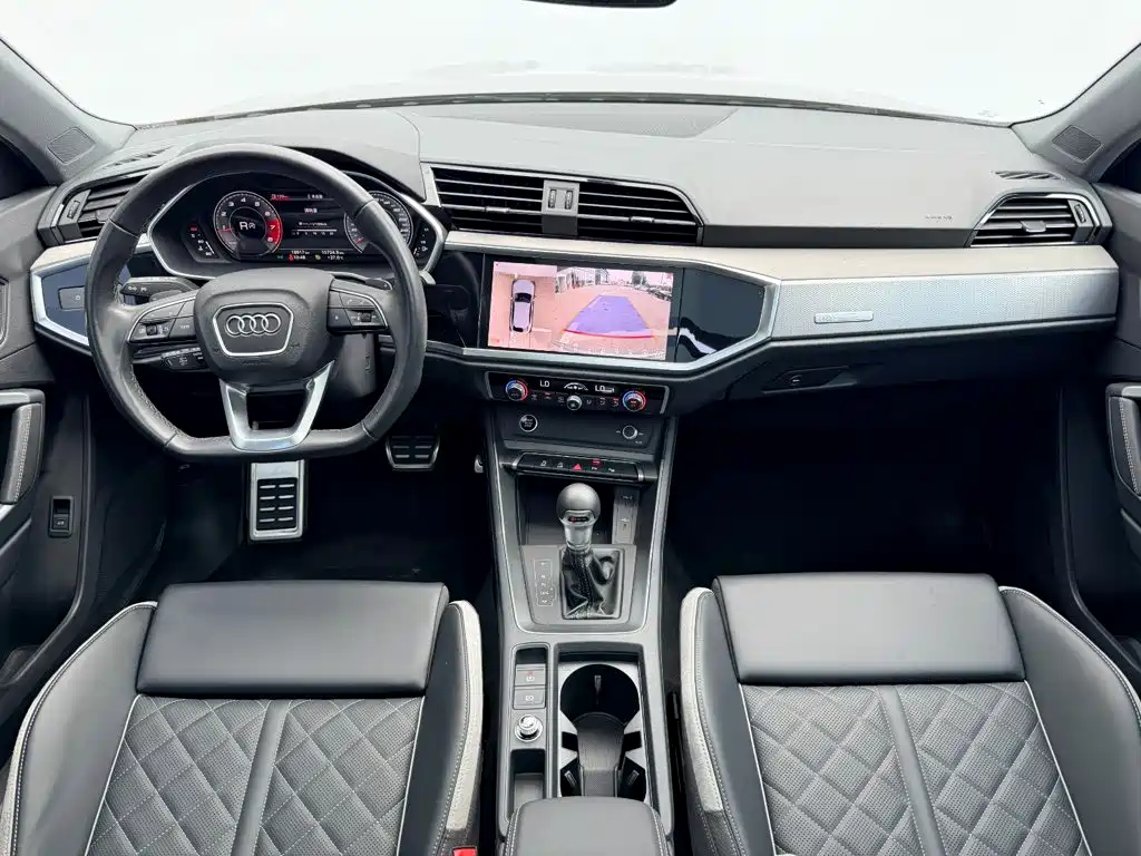 Audi Q3 2025 2025 quattro 45th Anniversary Edition 35TFSI Fashion Dynamic