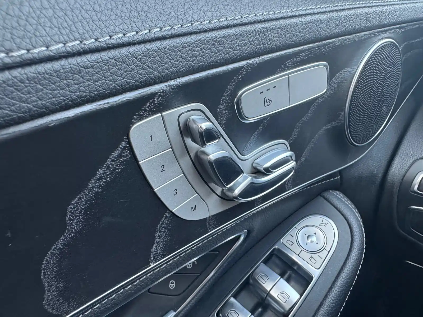 Фото 7 - Mercedes-Benz C-Class