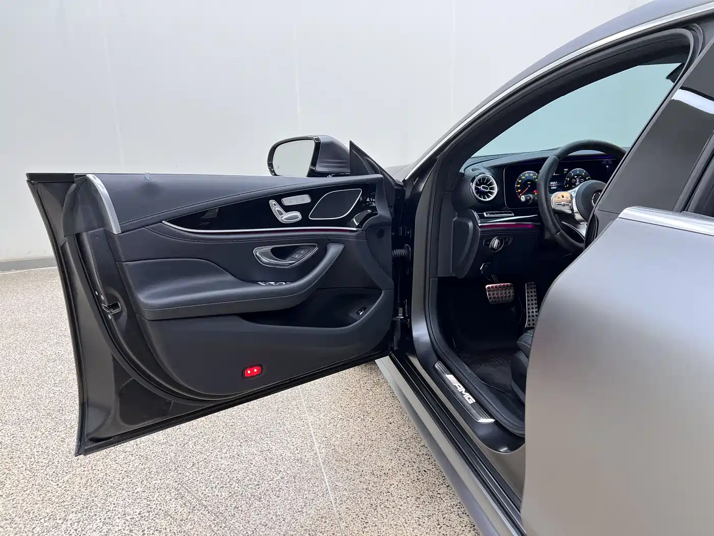 Mercedes-Benz AMG GT 2019 AMG GT 50 4-Door Coupe фото 9
