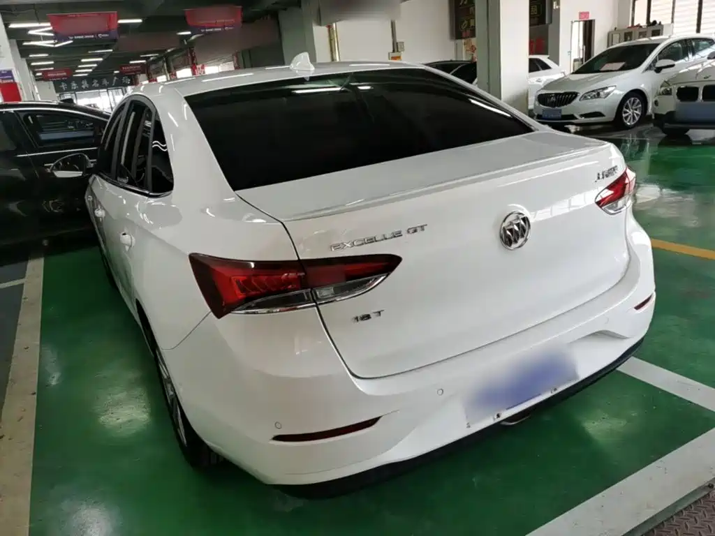 Photo 5 - Buick Excelle