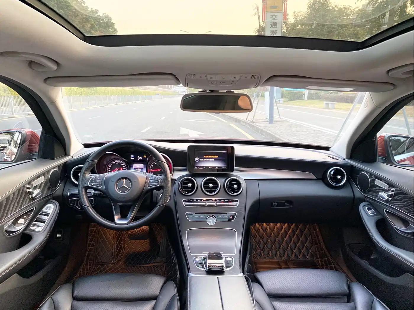 Mercedes-Benz C-Class 2015 Facelift C 200 L Sport фото 12