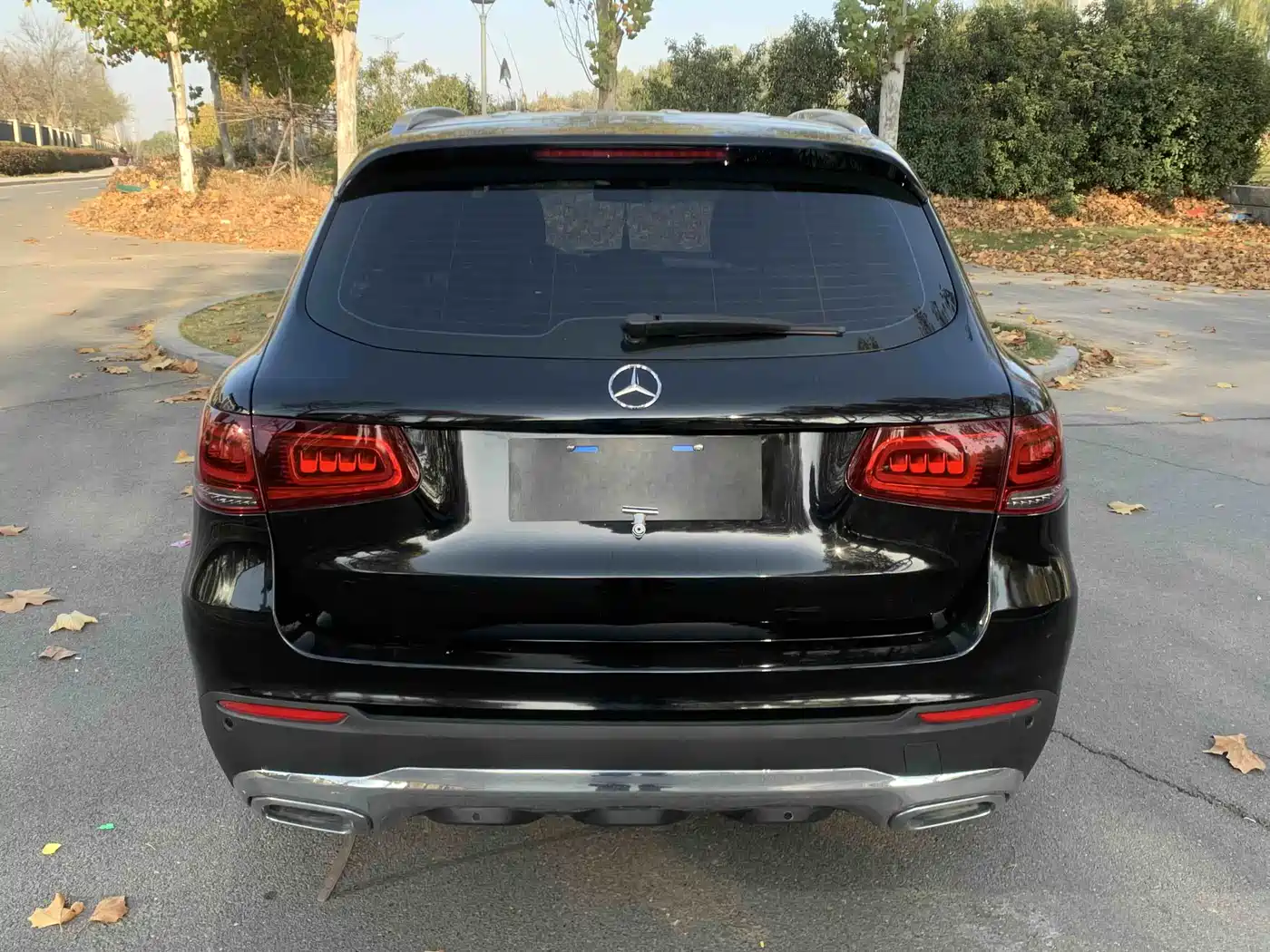 MERCEDES-BENZ GLC