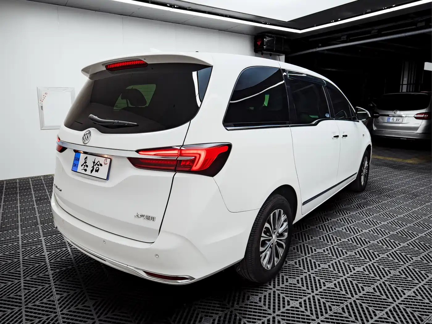 Buick GL8 2022 Land Business Class 652T Luxury фото 10