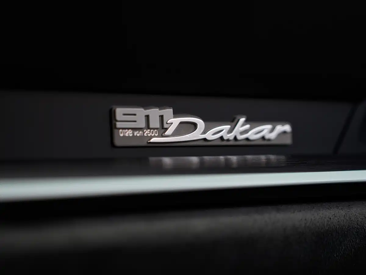Porsche 911 2023 Dakar 3.0T фото 21