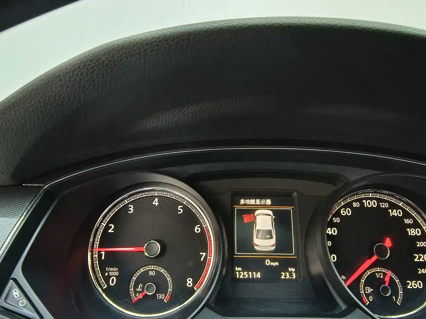 Фото 8 - Volkswagen Passat