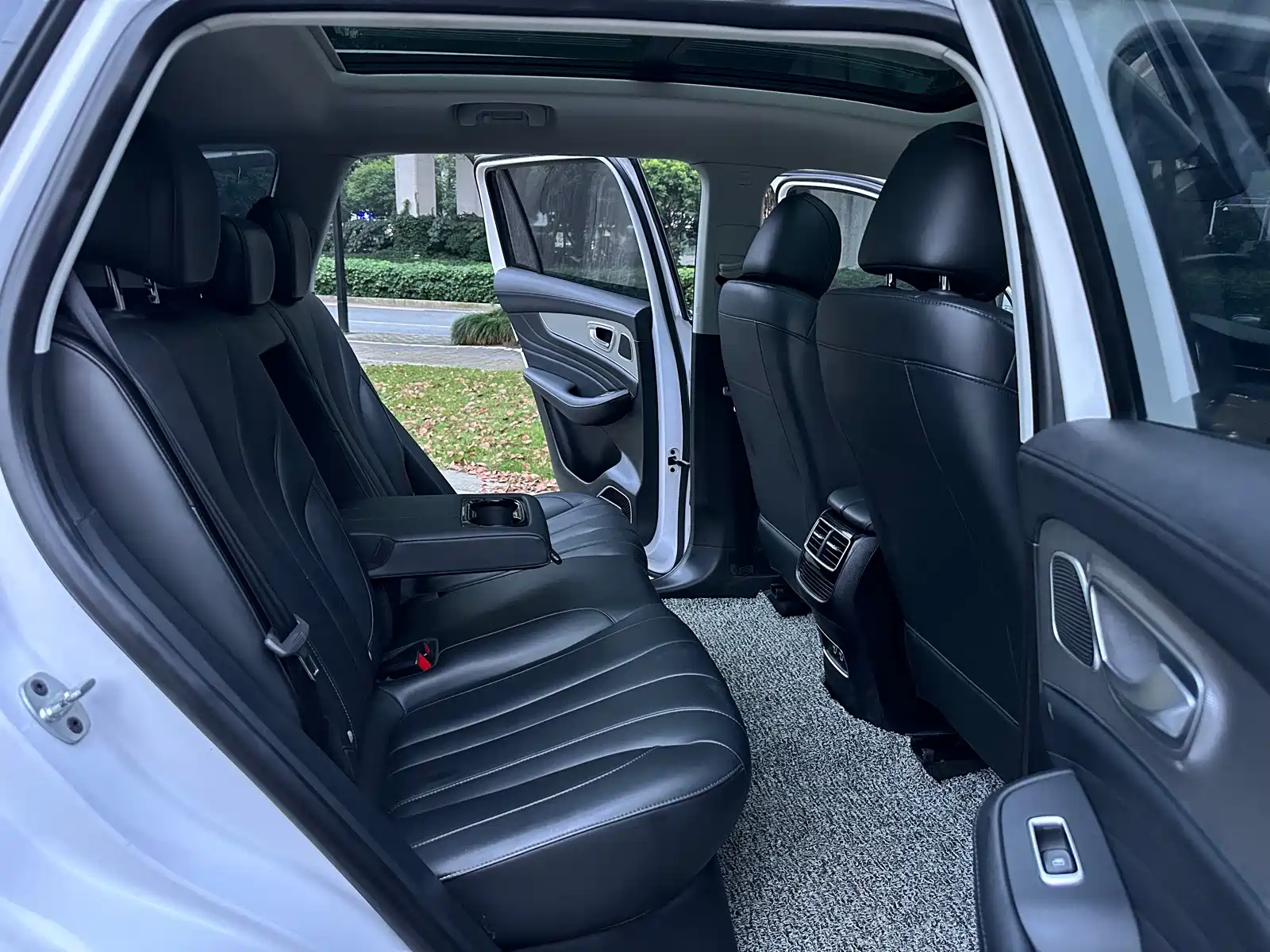 Фото 7 - Roewe RX5 MAX