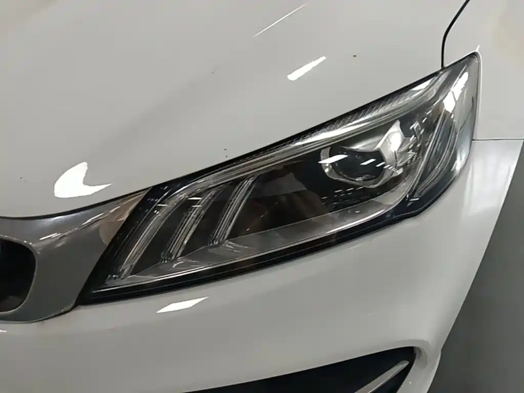 Photo 24 - Geely Binrui